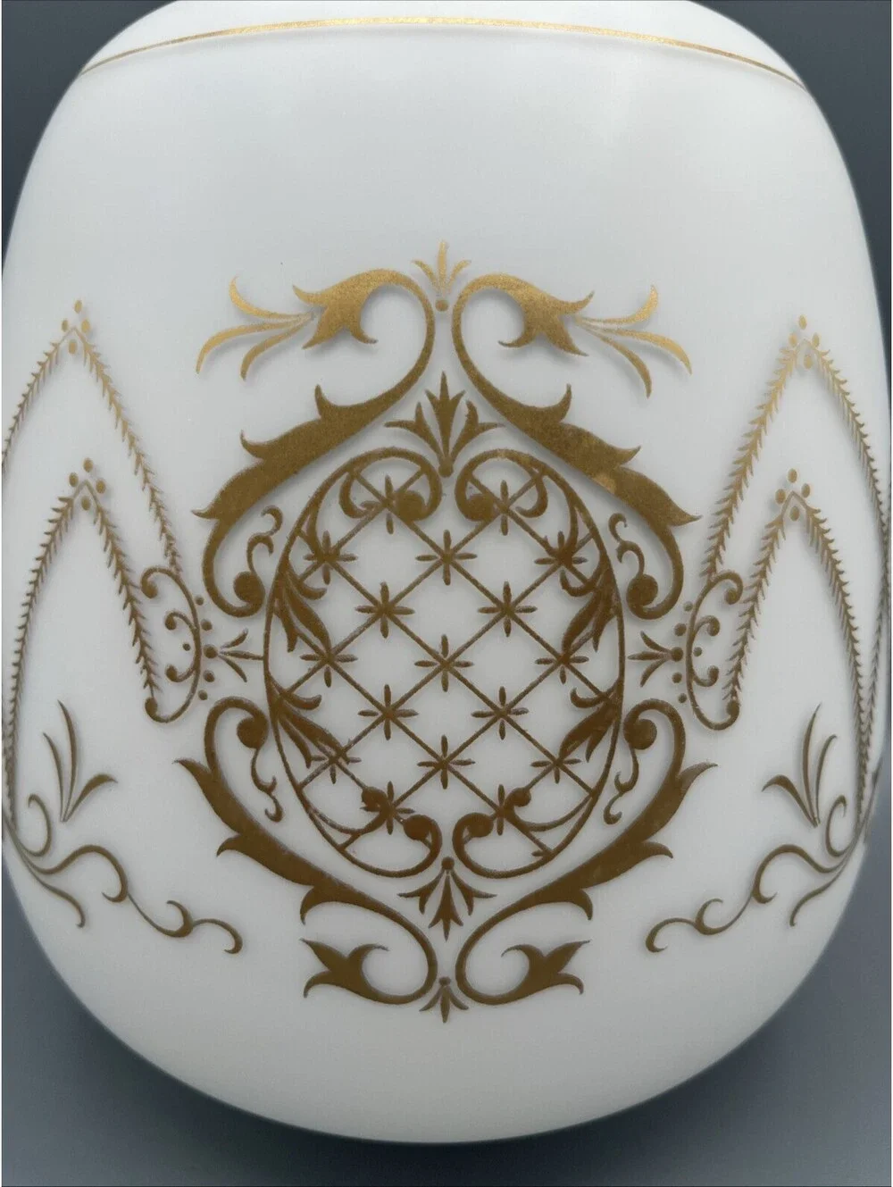 N/A elegant vintage